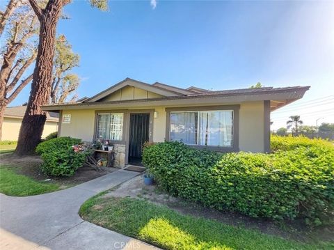 Photo of 1706 Normandy Place Pl #A, Santa Ana, CA 92705 (MLS # PW26093895)