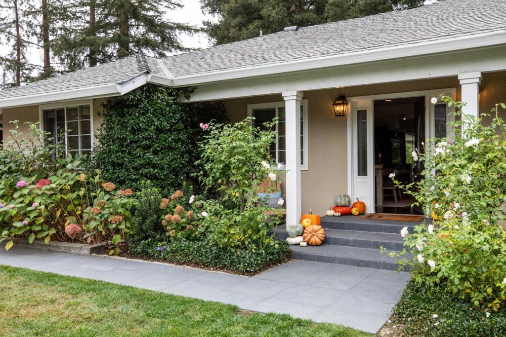 552 Rutherford Avenue