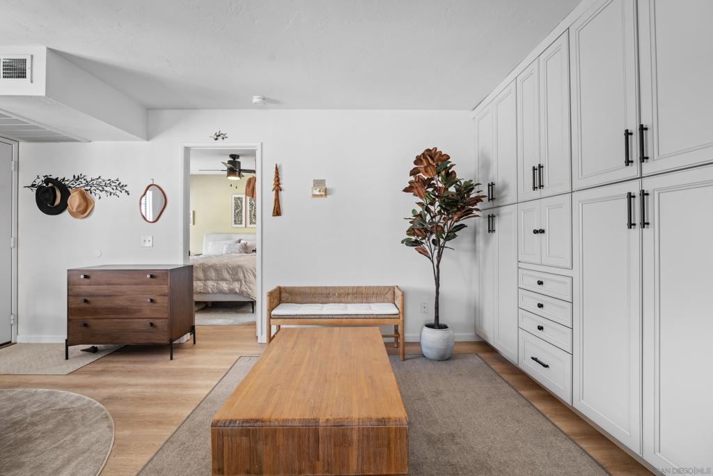 Mira Mesa - Residential