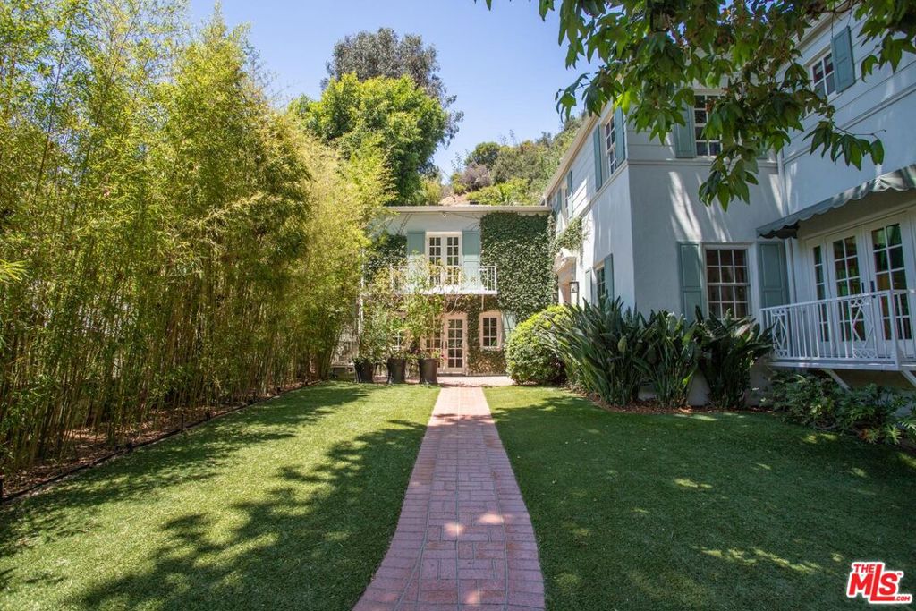 2055 Outpost Drive