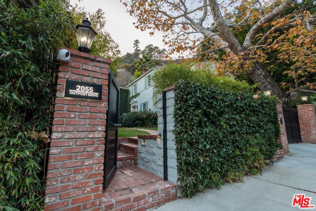 2055 Outpost Drive