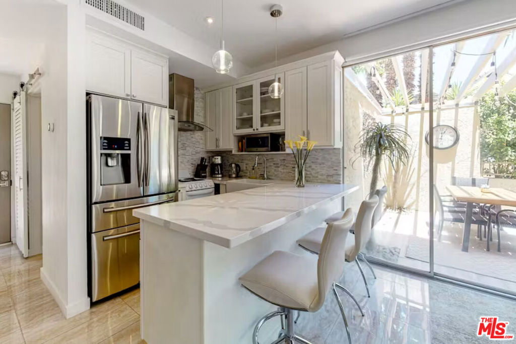 Mountain Cove - Residential Lease