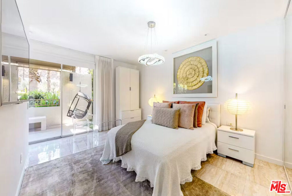 Mountain Cove - Residential Lease