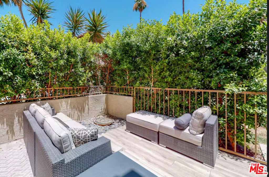 Mountain Cove - Residential Lease