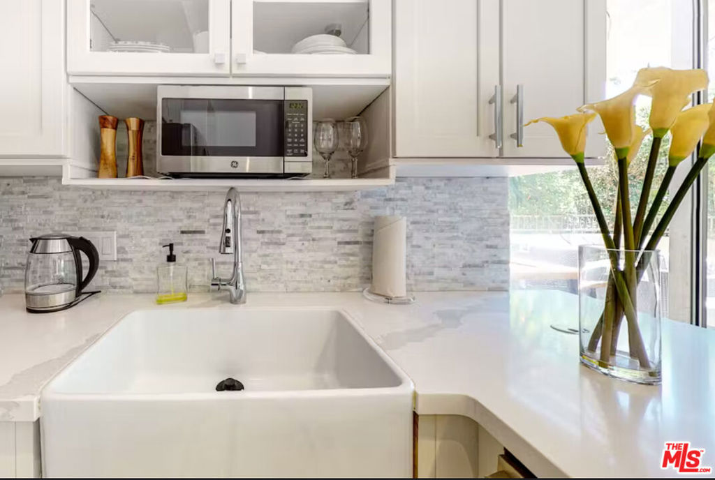 Mountain Cove - Residential Lease