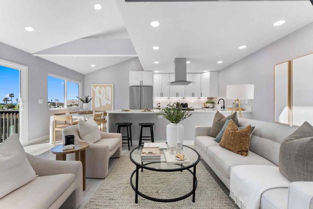 1413 La Salina Street