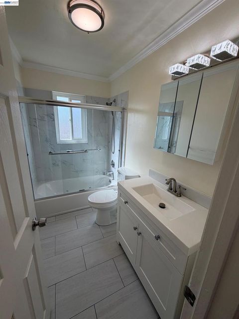 Tiny photo for 820 820 Island Dr Dr, Alameda, CA 94502 (MLS # 41126365)