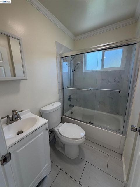 Tiny photo for 820 820 Island Dr Dr, Alameda, CA 94502 (MLS # 41126365)