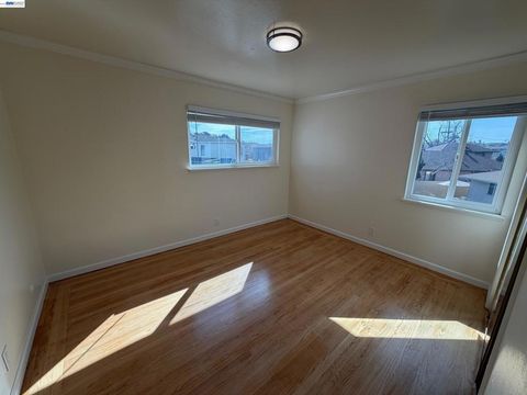 Tiny photo for 820 820 Island Dr Dr, Alameda, CA 94502 (MLS # 41126365)