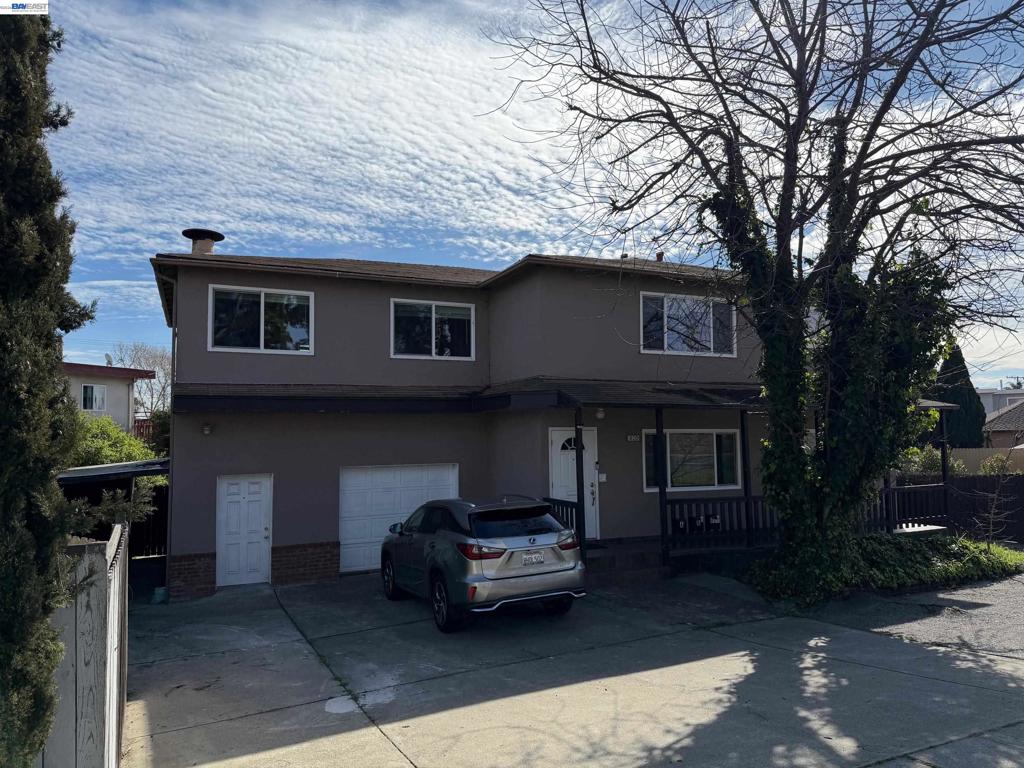 820 Island Dr