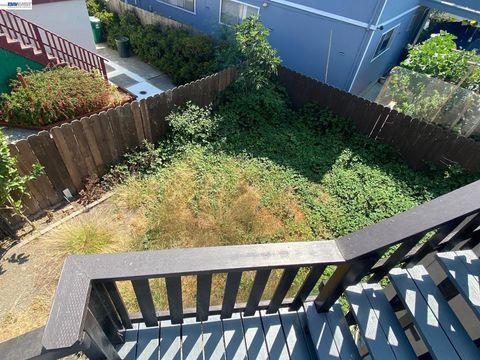 Tiny photo for 820 820 Island Dr Dr, Alameda, CA 94502 (MLS # 41126365)