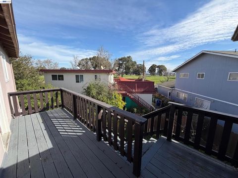 Tiny photo for 820 820 Island Dr Dr, Alameda, CA 94502 (MLS # 41126365)