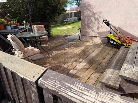 Tiny photo for 820 820 Island Dr Dr, Alameda, CA 94502 (MLS # 41126365)