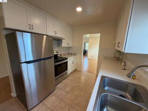 Tiny photo for 820 820 Island Dr Dr, Alameda, CA 94502 (MLS # 41126365)