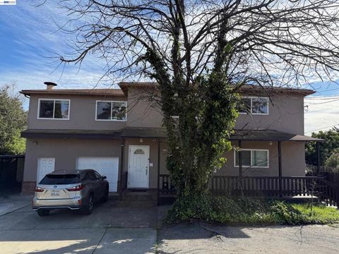 Photo of 820 820 Island Dr Dr, Alameda, CA 94502 (MLS # 41126365)