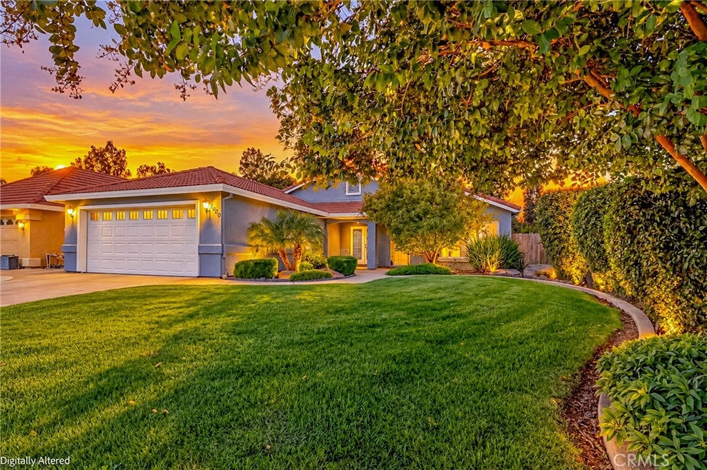 1420 Fairway
