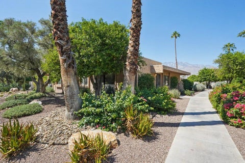 Photo of 2201 Los Patos Drive, Palm Springs, CA 92264 (MLS # 219152933DA)