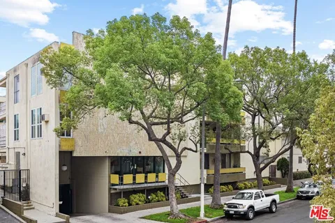 320 S Gramercy Place Unit 105, Los Angeles, CA 90020 - MLS#: 25478095