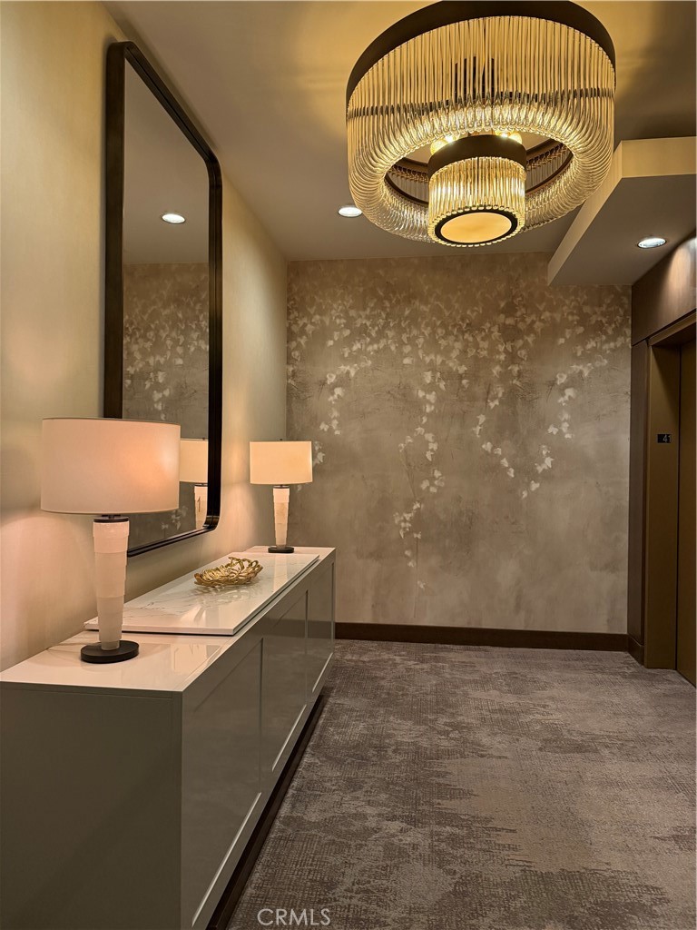 900 W Olympic Boulevard 41F