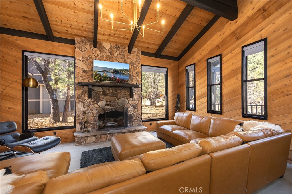 1720 Cascade Road