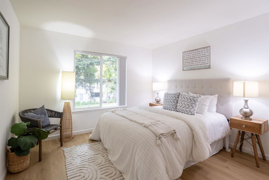 REFLECTIONS - Residential