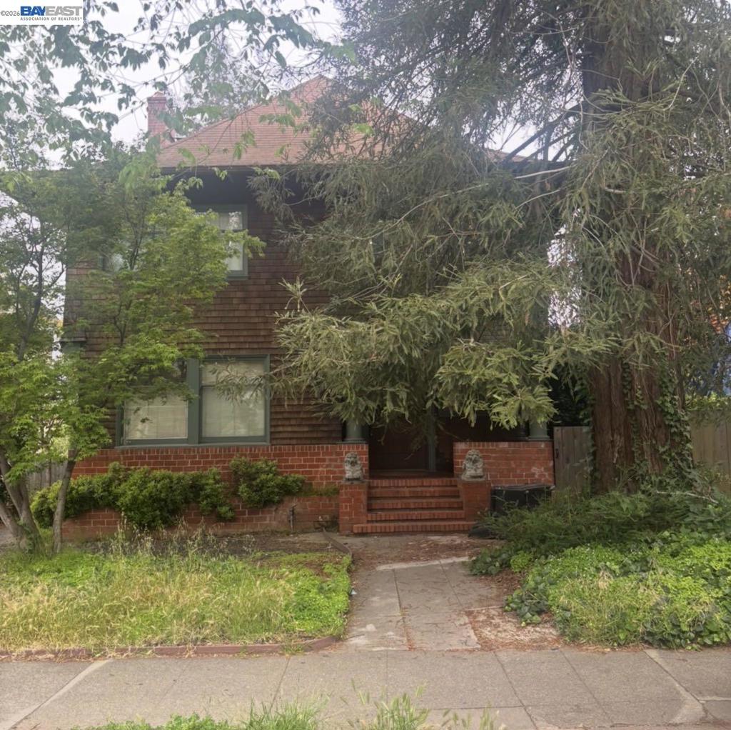2610 College Ave