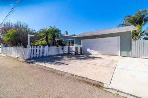 431 Debby Street Fallbrook CA 92028