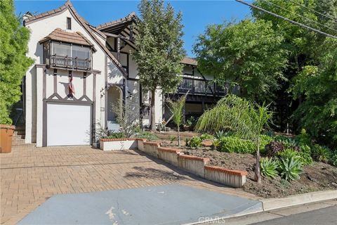 Photo of 142 Marion Boulevard, Fullerton, CA 92835 (MLS # SW26031362)