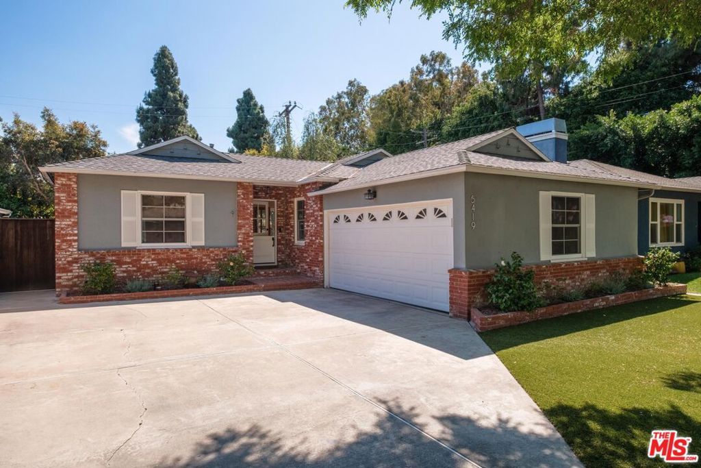 Photo of 5419 Berryman Avenue, Culver City, CA 90230 (MLS # 26671783)
