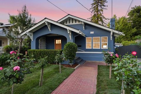 Photo of 125 Webster St, Palo Alto, CA 94301 (MLS # ML82040084)