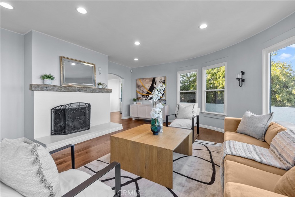 6401 Corsini Place