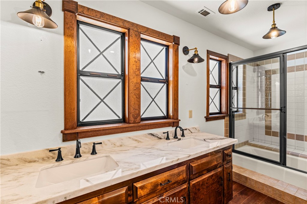 Arrowhead Woods (AWHW) - Residential