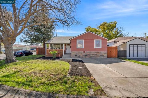 Photo of 129 129 Revere St St, Vallejo, CA 94591 (MLS # 41126006)