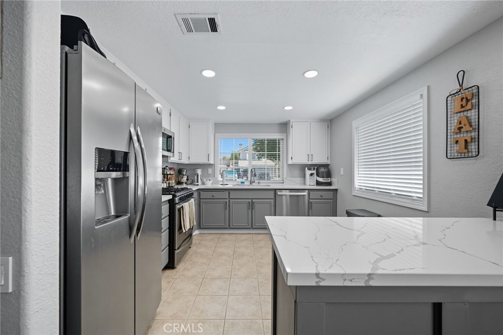 5548 5548 Westwind Drive