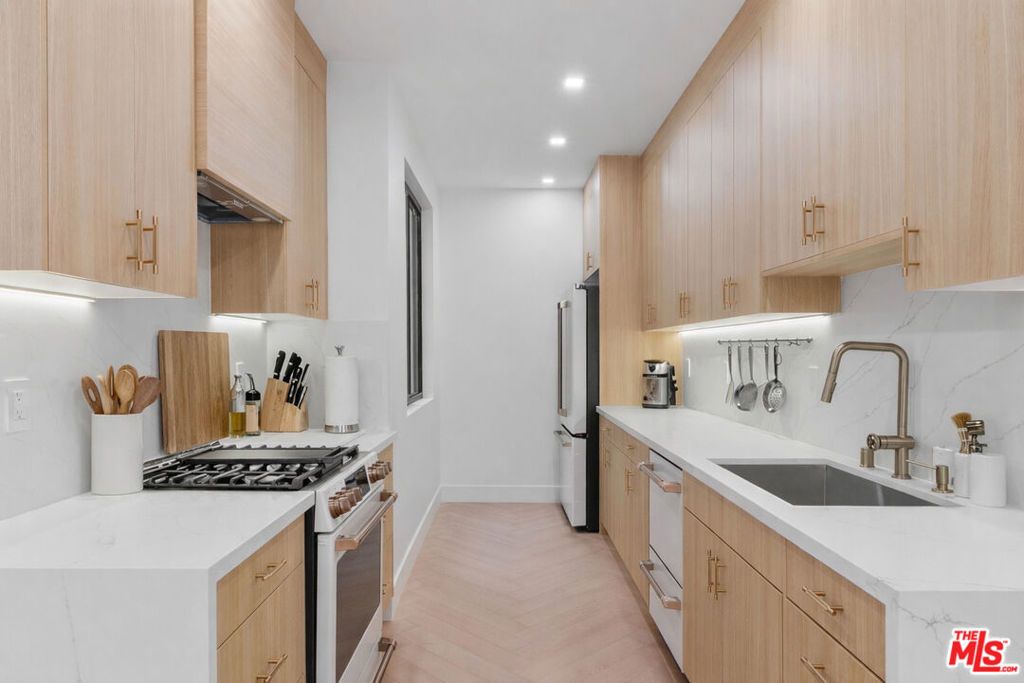 Photo of 8455 Fountain Avenue #308, West Hollywood, CA 90069 (MLS # 26663351)