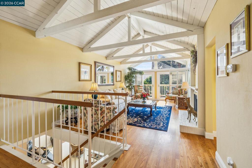 1652 Siskiyou Dr