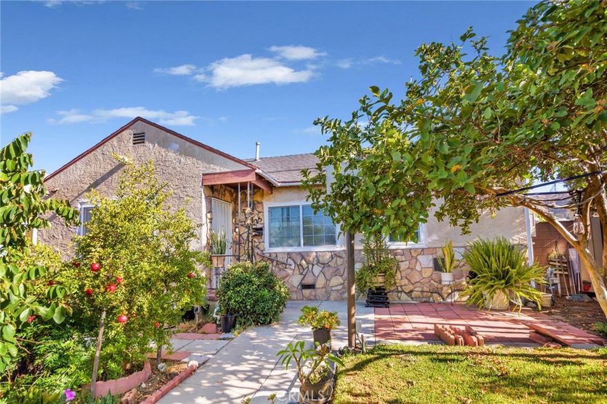 This charming 3-bedroom, 1-bath home offers 1,205 sq ft of well-maintained living space on a 5,610 sq ft lot. Featuring an open-concept kitchen with some recent updates, this home is perfect for comfortable everyday living. The detached garage offers added flexibility for parking, storage, or potential future use. Step outside to a private backyard—great for weekend BBQs, small gatherings, or just relaxing. Conveniently located near schools, shopping, dining, and easy freeway access, this centrally located Sun Valley home is a great opportunity you don’t want to miss!