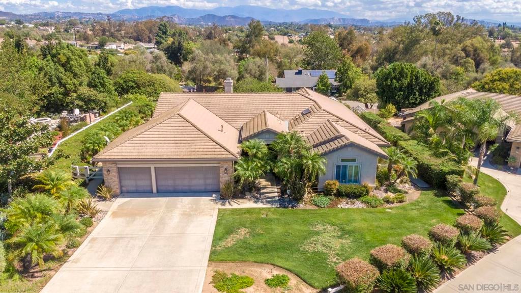 1202 Calle Sonia