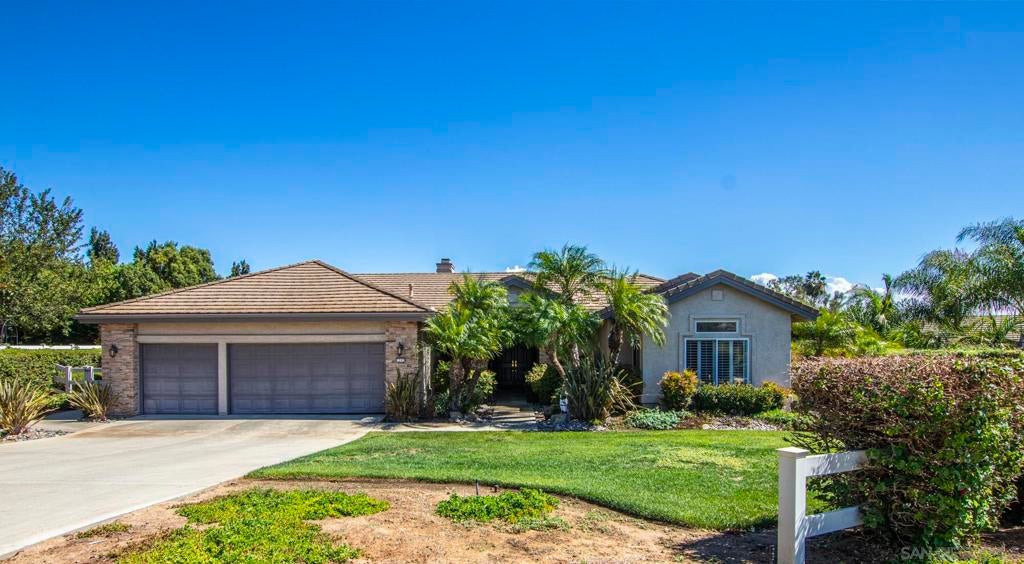 1202 Calle Sonia