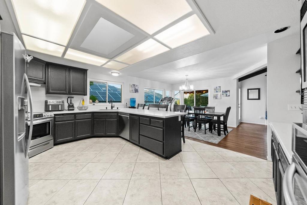 15425 Vista Vicente Dr
