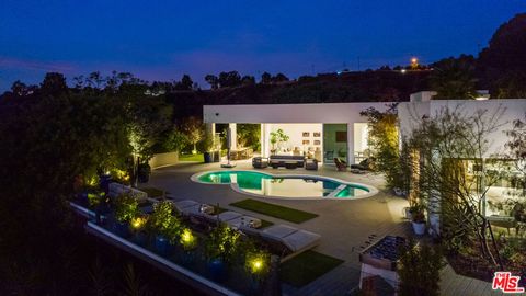 Photo of 2630 EDEN Place, Beverly Hills, CA 90210 (MLS # 25587879)