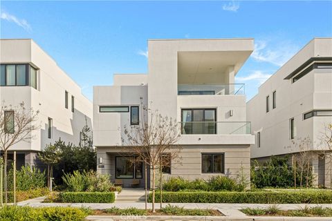 16376 Veterans Tustin CA 92782