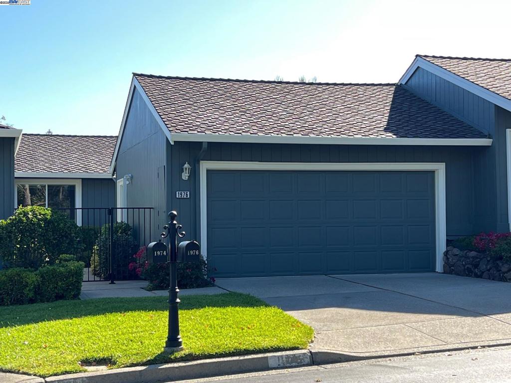 Motivated Seller has priced to sell this lovely remodeled single story fairway villa townhouse. Turn-key, move-in ready with two remodeled bathrooms and kitchen. Fantastic golf course location in the 24-hour guard gated Crow Canyon Country Club. Convenient direct access from garage into laundry/kitchen. Lovely view of the 7th fairway and conveniently located to an entrance gate.