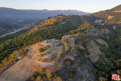 10880 Creek Road Ojai CA 93023