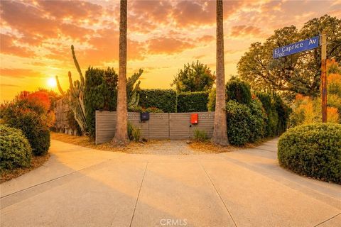 Photo of 7732 Westland AVE, North Hollywood, CA 91605 (MLS # GD26093424)