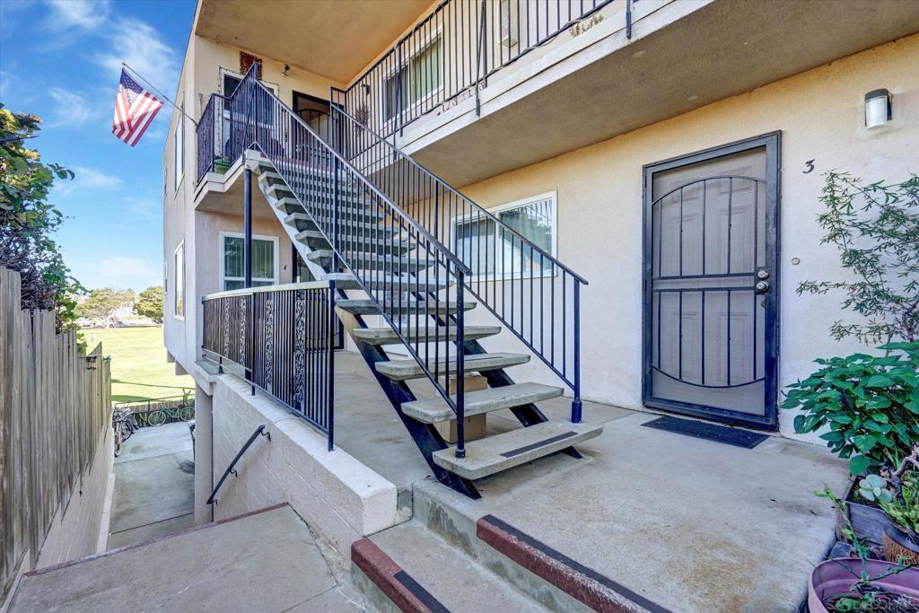 Ocean Beach - Residential Lease