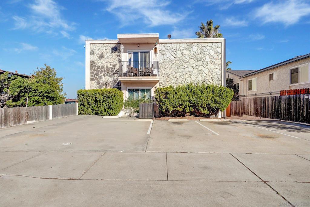 Ocean Beach - Residential Lease