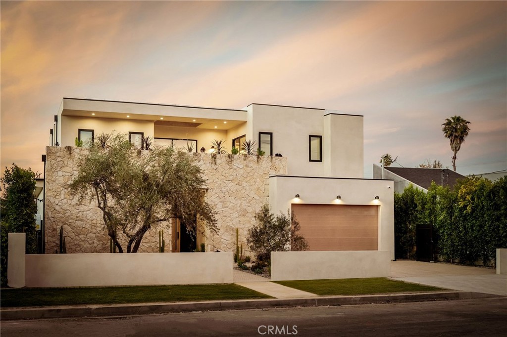 15447 Huston