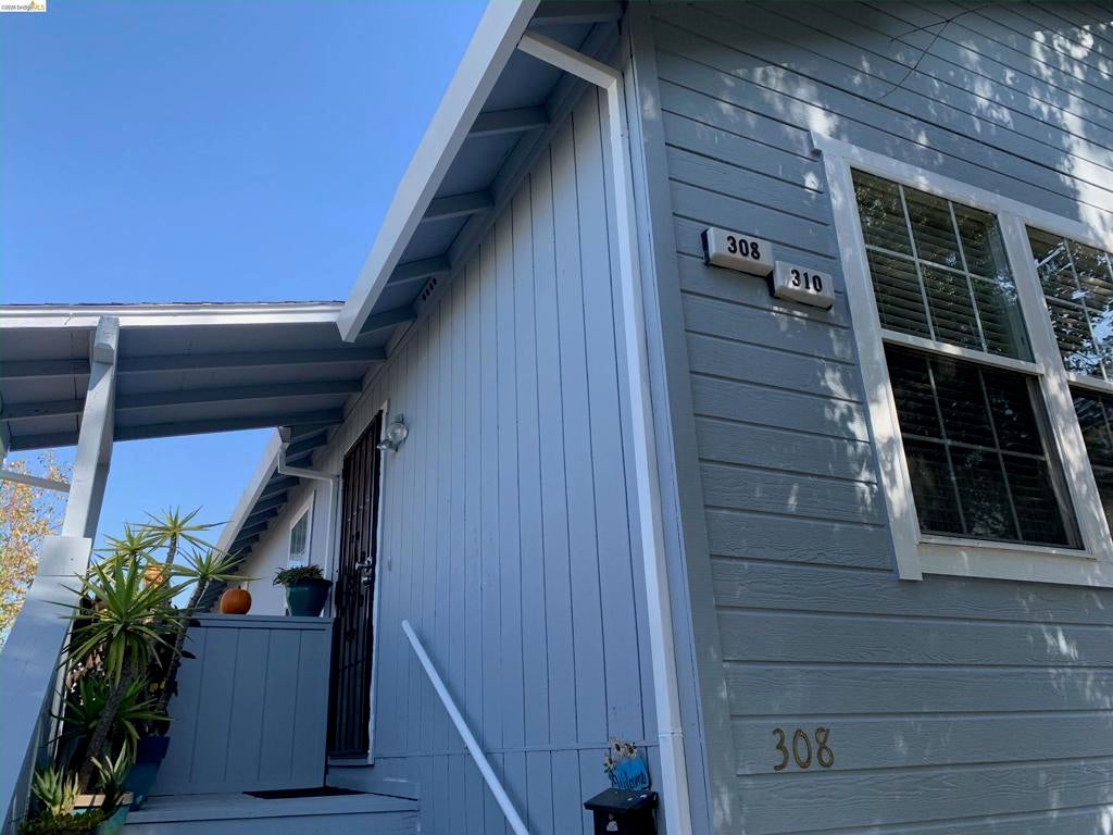 308 Florida St.