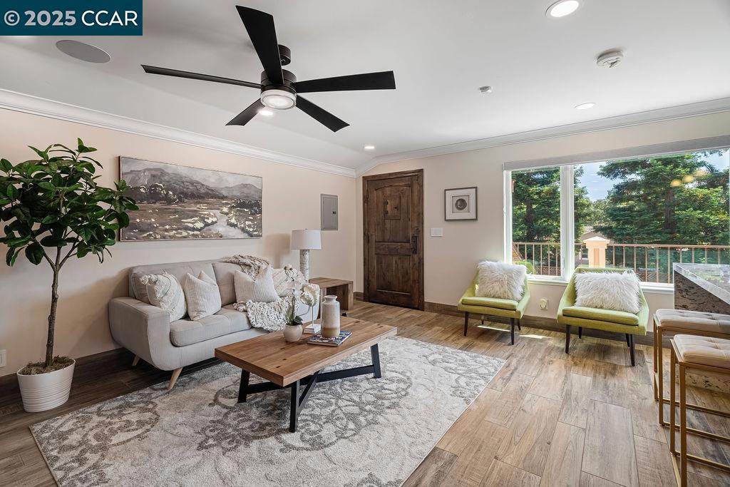 RANCHO SAN RAMON - Residential